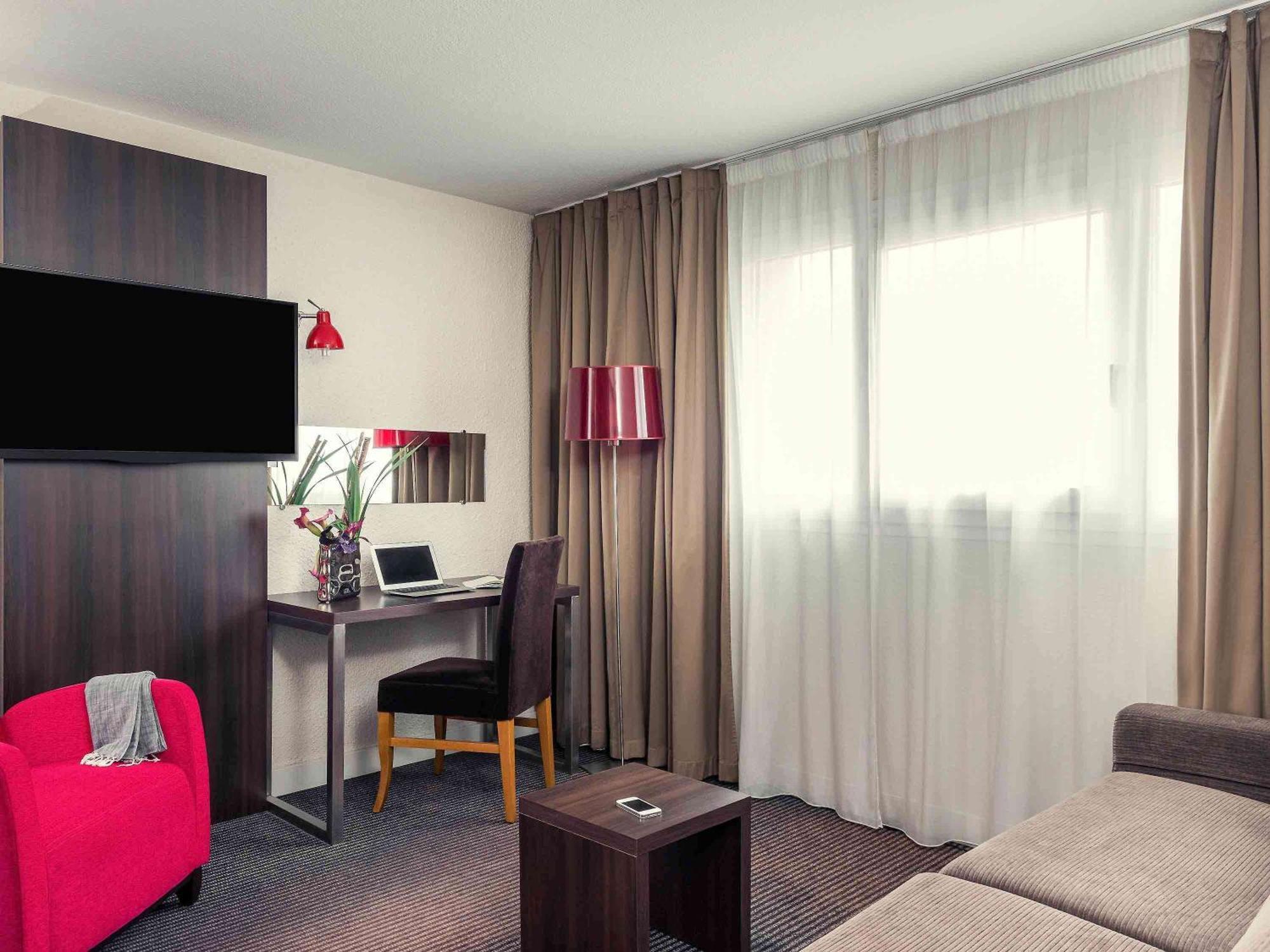 מונטרוג' Mercure Paris Porte D'Orleans מראה חיצוני תמונה